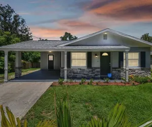Photo 2 - Comfortable Home in Dade City!