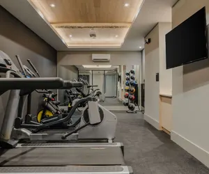Photo 3 - Sosuite One Bed Apt Accessible w Rooftop Gym Laundry