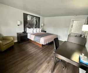 Photo 4 - Canyon Inn Motel