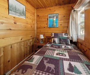 Photo 3 - Pine Forest Cabin