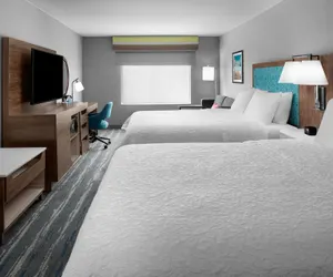 Photo 4 - Hampton Inn & Suites By Hilton Long Island Farmingdale