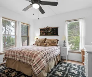 Photo 2 - Mountain Cottage