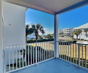 Photo 3 - Pavilion Palms #103b