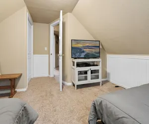 Photo 4 - Maple Lane Lodge