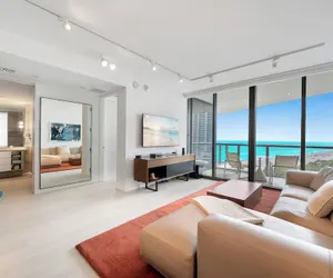 Photo 5 - Luxury Vacation Rentals in South Beach by LRMB