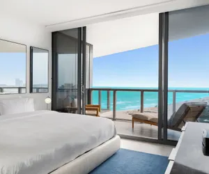 Photo 3 - Luxury Vacation Rentals in South Beach by LRMB