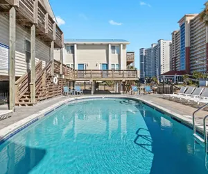Photo 2 - Two 2br Condos Walk to Beach Hangout