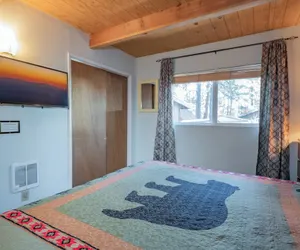 Photo 3 - Moonridge Hideaway