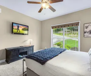 Photo 4 - Fairway Lake Retreat