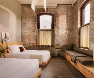 Photo 3 - Pocketbook Hotel and Bath