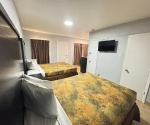 Photo 5 - Welcome Motel