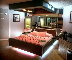 Photo 5 - Essence Suites