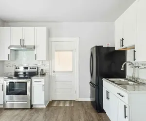 Photo 3 - Downtown Detroit Gem 3 Bedrooms & Culture!