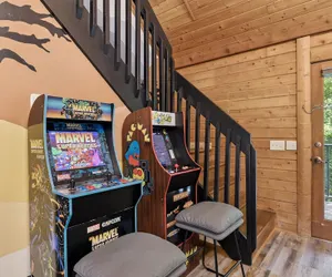 Photo 5 - Golf Resort Cabin w Hot Tub Firepit Pool