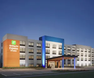 Photo 2 - Holiday Inn Express And Suites Huntsville Northeast By Ihg