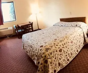 Photo 3 - Superior Inn