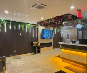 Photo 4 - LIV Hotel Bronx