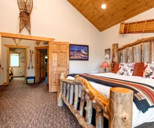 Photo 4 - Timber Wolf Lodge Collection by KBM - 2 Units (5b/12c)