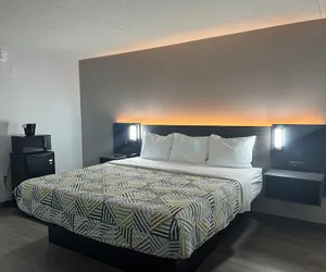 Photo 5 - Motel 6 Rockford, IL – RFD Airport