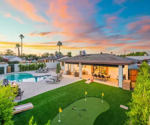 Photo 5 - NEW The Hensley on Hubbell Designer Oasis w Pool