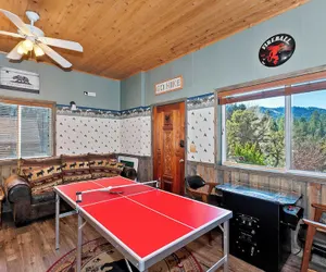 Photo 2 - Yosemite Pines Cabin - Sleeps 8