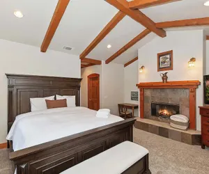 Photo 4 - Matterhorn Peak Lodge - For 12!