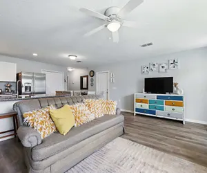 Photo 3 - Ocean Blue Haven - Stay for 6!