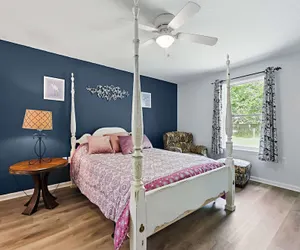 Photo 2 - Ocean Blue Haven - Stay for 6!