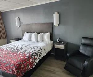 Photo 5 - The Edyn Motel
