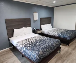 Photo 2 - The Edyn Motel