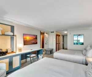 Photo 3 - Tideline Ocean Resort