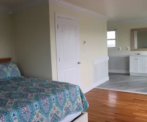 Photo 3 - 1817 Oceanfront Bed & Breakfast
