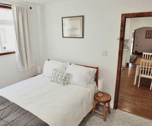 Photo 4 - Belmont Shore Coastal Cottage - Cozy Home for 6 - 2 Blocks to Beach
