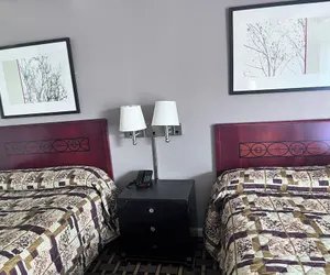 Photo 4 - expressway inn