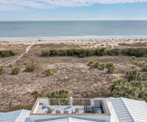 Photo 2 - Suite Beach Tybee