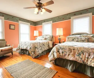 Photo 5 - Huddy House Bed & Breakfast