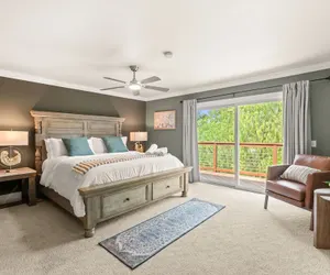 Photo 4 - Mountain View Family Retreat w Game Room Scenic Decks