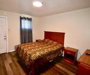 Photo 3 - Motel 19 By Capital O Baytown I-10