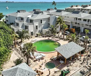 Photo 2 - Lighthouse Resort and Club
