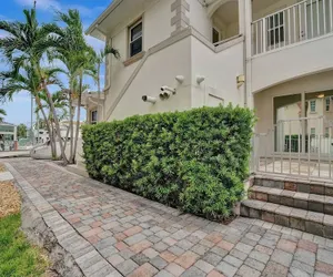 Photo 2 - Stay Hospitality - Hendricks Isle