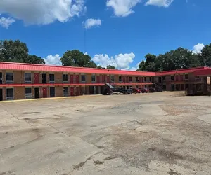 Photo 2 - c towninn and suites