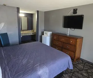 Photo 4 - c towninn and suites