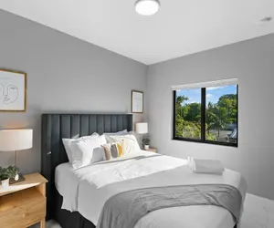 Photo 4 - Brown House