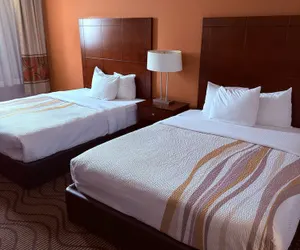 Photo 3 - Mountain Valley Inn & Suites