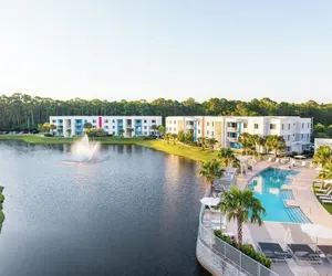 Photo 3 - Daytona 3BR Getaway Pool, Gym, Pet Friendly