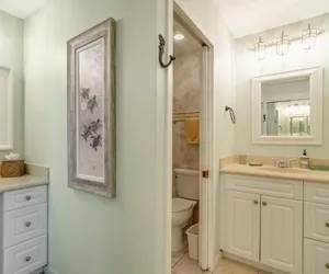 Photo 5 - Coastal Lakehouse Condo on Siesta Key Public Beach