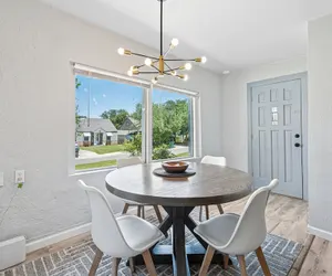 Photo 5 - OKC 6BR Pet-friendly Near Penn Square 60