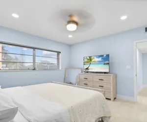 Photo 4 - Las Olas & Beachside getaway with pool