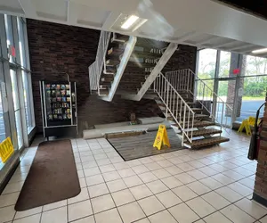 Photo 3 - Economy Inn