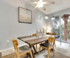 Photo 2 - 2Bedroom 2Bath Water View Apartment